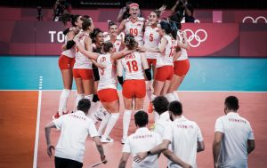 Filenin Sultanları, Dünya Milletler Ligi, 2020 Tokyo Olimpiyatları, Çin, İtalyan antrenör Giovanni Guidetti, kimdir, milli voleybolcu Bahar Toksoy ile evlendi, 