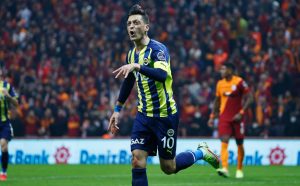 Mesut Özil, Galatasaray, Fenerbahçe, derbi